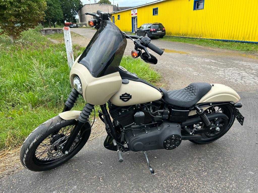 Harley-Davidson - FXDB Dyna Street Bob - Moto