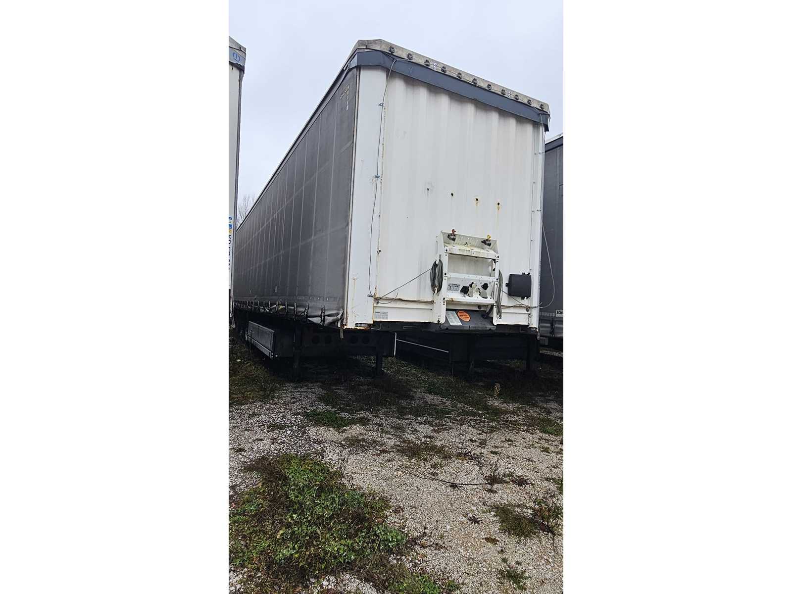 KRONE (FAHRZEUGWERK BERNARD KRONE GMBH) PROFI LINER Semi-Trailer (Curtain Side)