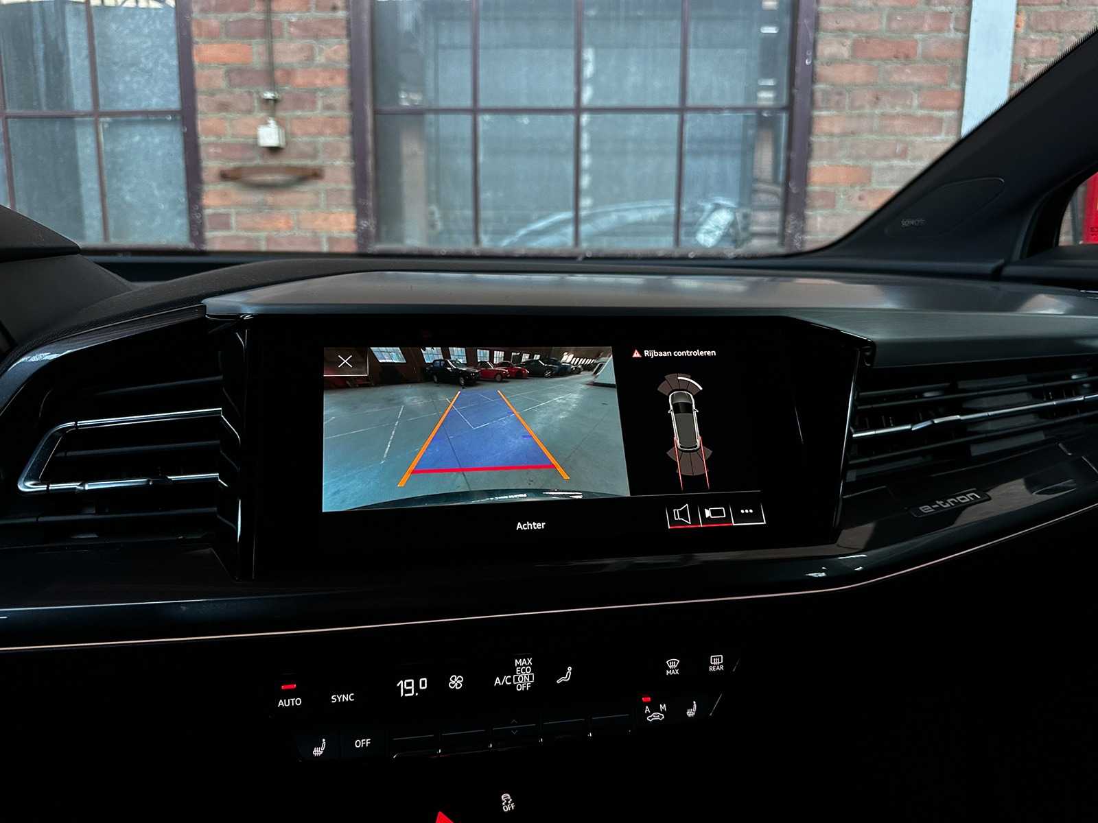 Audi Q4 e-tron 50 quattro Launch Edition S Competition 77 kWh 299pk 2022 (Original Dutch + 1st owner), P-122-GB 