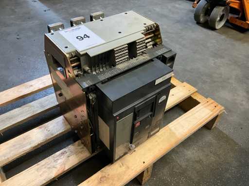 Merlin Gerin Compact NS 1600 H 1600A Air Circuit breaker