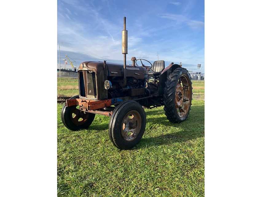 Ford – super major – Oldtimer tractor