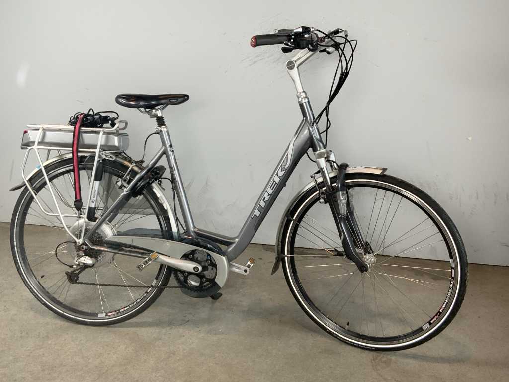 Trek Navigator T500 Rowery elektryczne