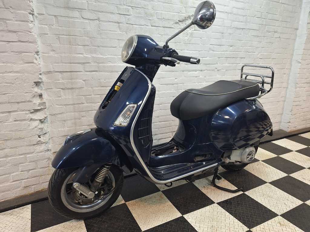 Vespa deals gts 250cc