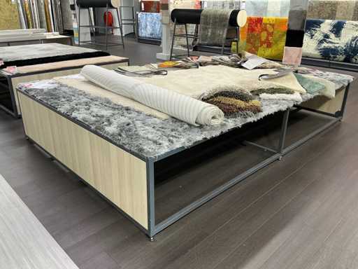 Präsentationsmöbel (2x)