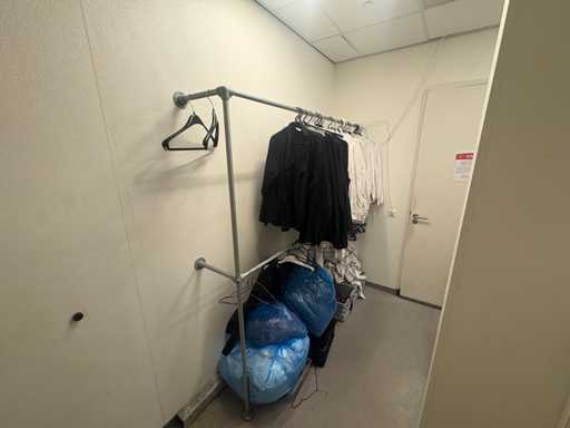 Clothes rack with content