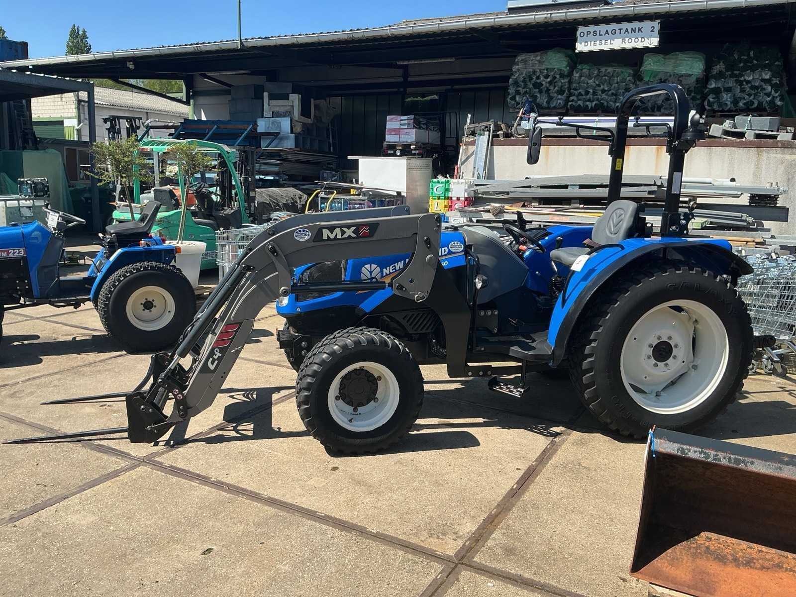 2020 New Holland Avaria4R TD3.50 Four Wheel Drive Farm Tractor with Front Loader