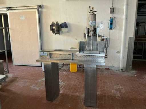 FAVA GIORGIO Fleischwurstfüller