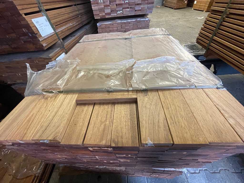Planches de bois dur Guyana Teck Prime rabotées 27x95mm, longueur 125cm (167x)
