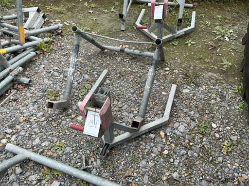 Hijsframe voor steiger