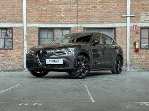 Alfa Romeo Stelvio 2.0 T AWD Super 200pk 2018 (Origineel-NL), RT-553-H