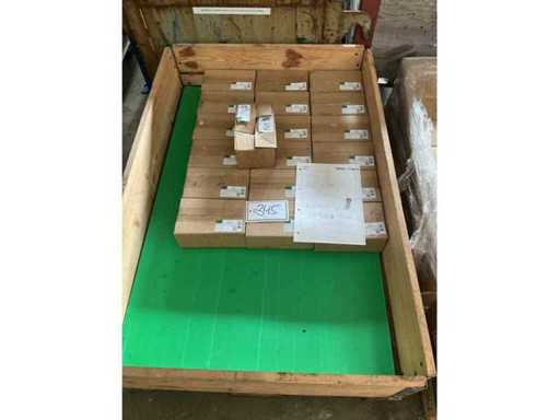 Paleta ze stalowymi śrubami A 6,5 x 19