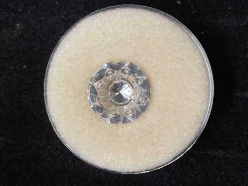 Stock liquidation of gemstones, diamonds and brilliants