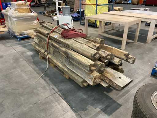 Partij eiken balken en planken