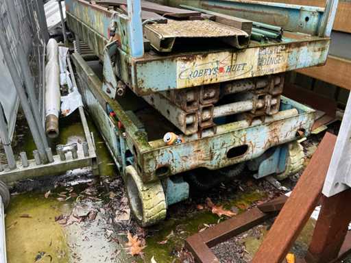 GENIE Gs-2046 Aerial Platform