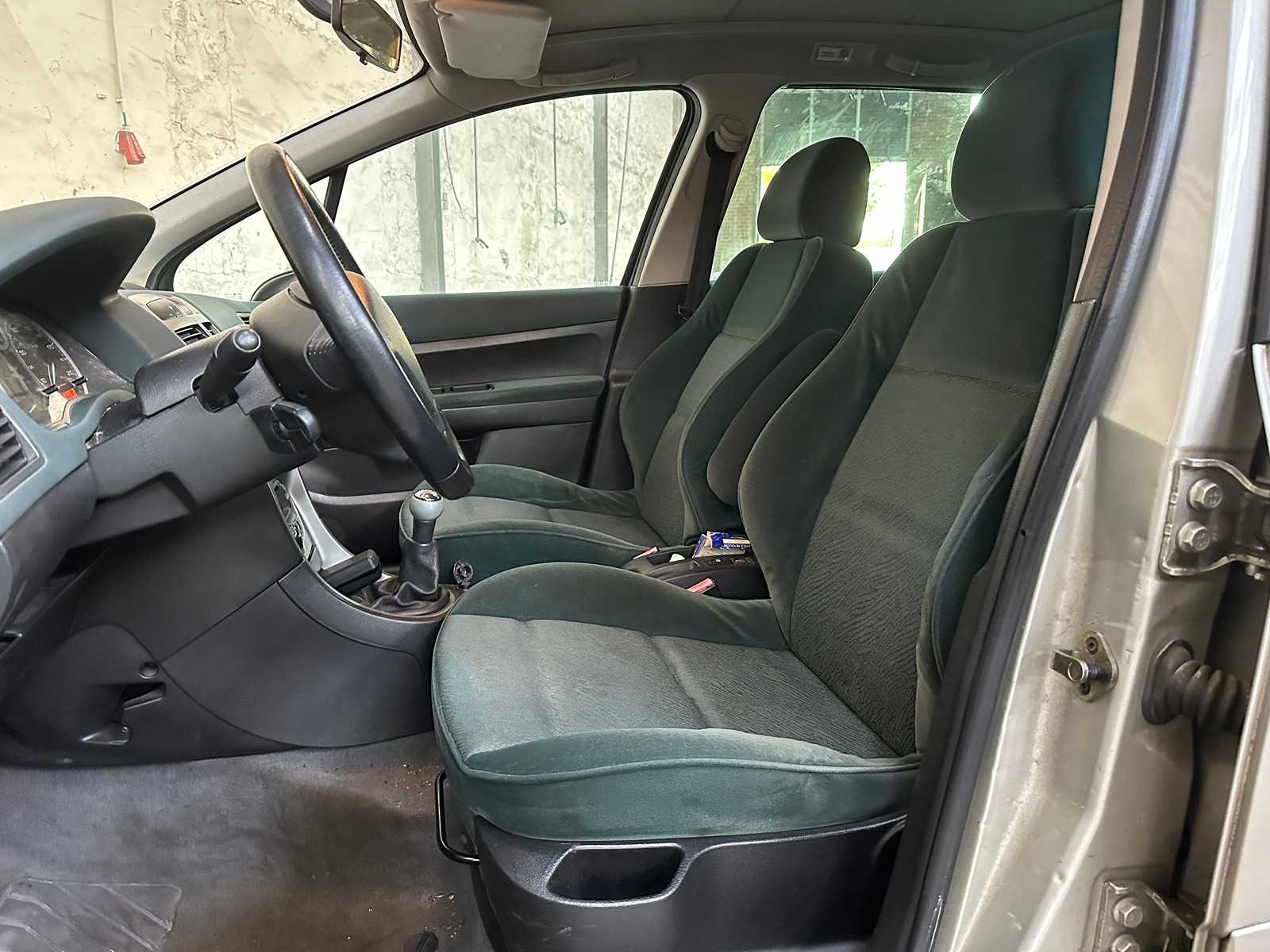 Peugeot 307 SW 1.6 16V 109pk 2003, 98-NL-HN