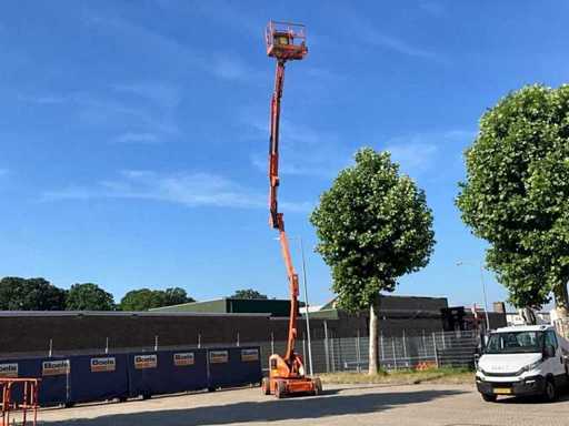 Plateforme aérienne JLG E450AJ 2011
