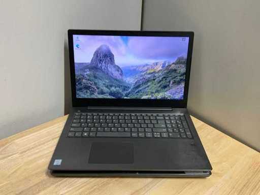Lenovo V330-15IKB Laptop (2x)