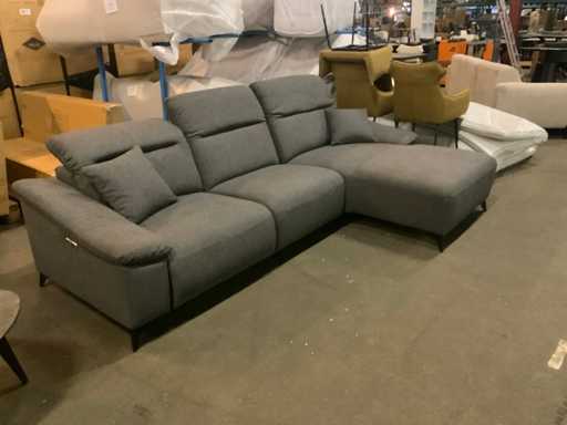 Sofa with chaise longue