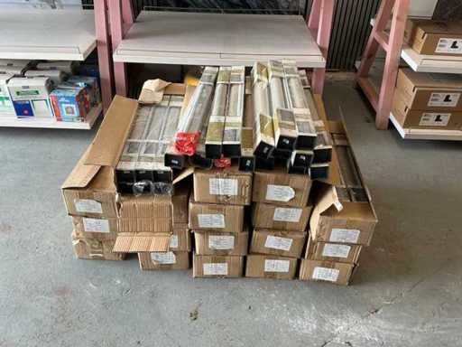 Grande lotto di tende