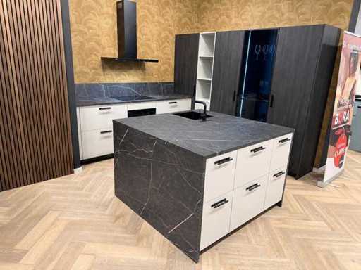Schüller – Showroom-Küche mit Etna-Geräten