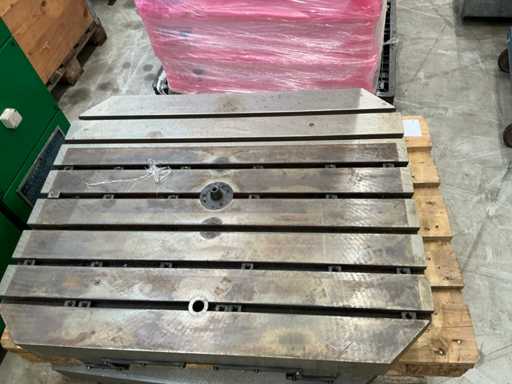 T-slot clamping table