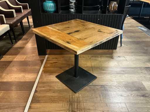 Restauranttafel met houten blad (6x)