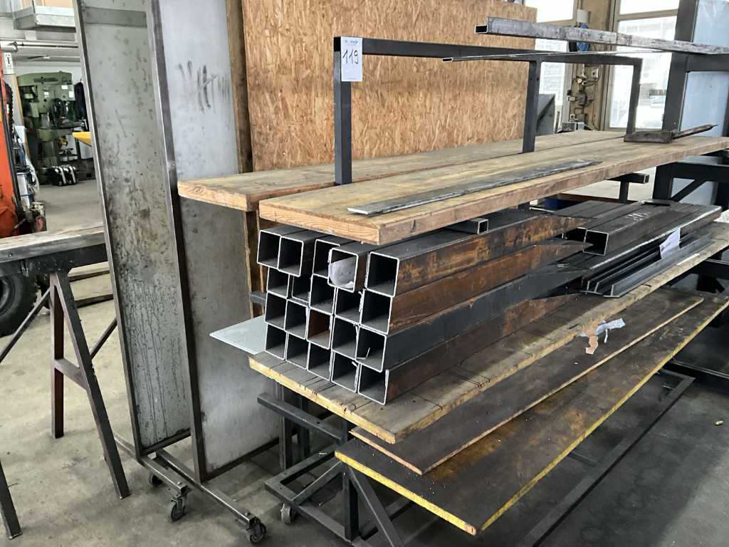 Mobile storage rack without material