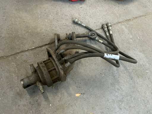 Hydraulic rotator swivel head