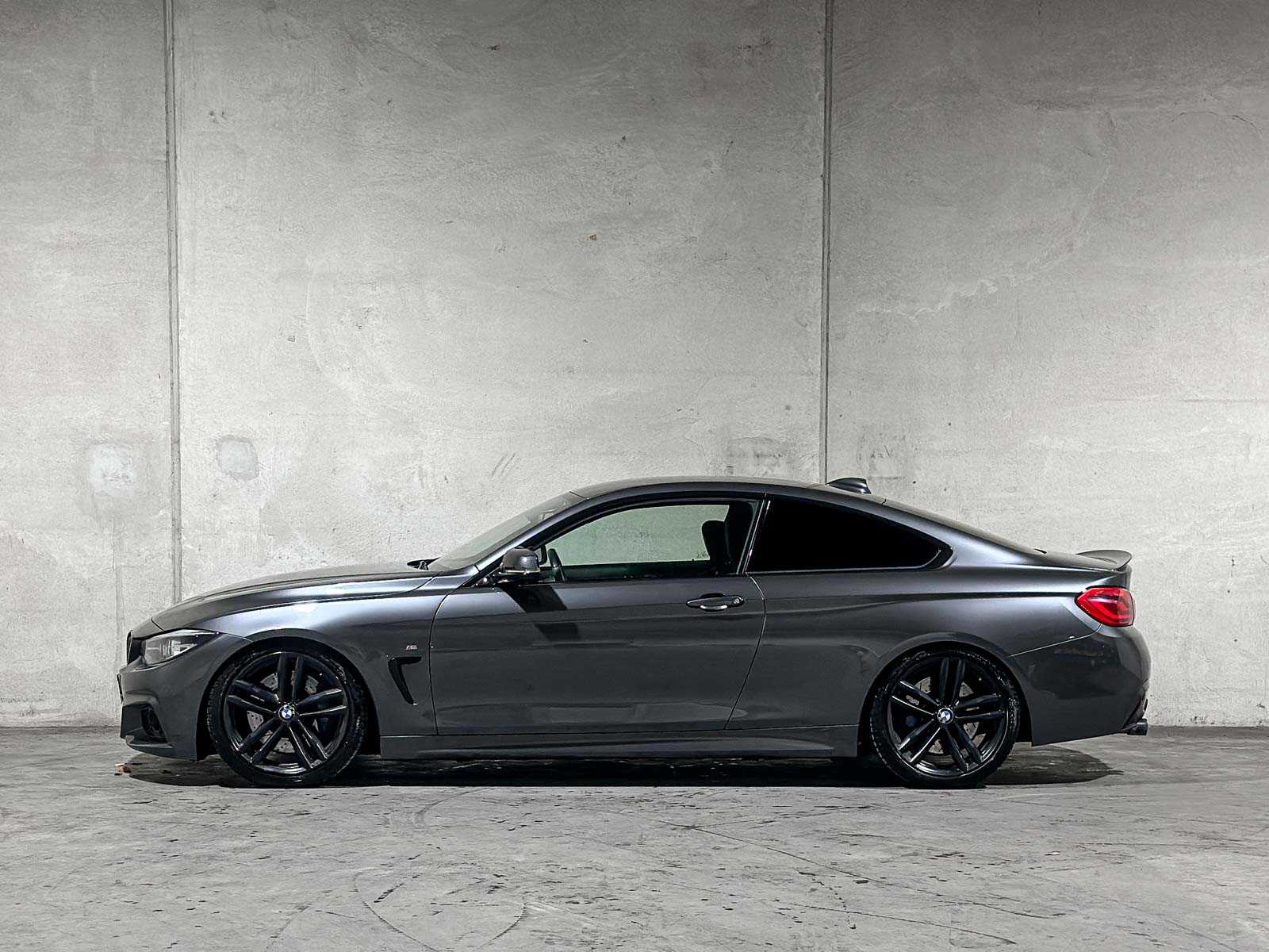 BMW 430i Coupé Executive M-Sport 252pk 2017 (Origineel-NL) 4-serie F32, NN-580-X