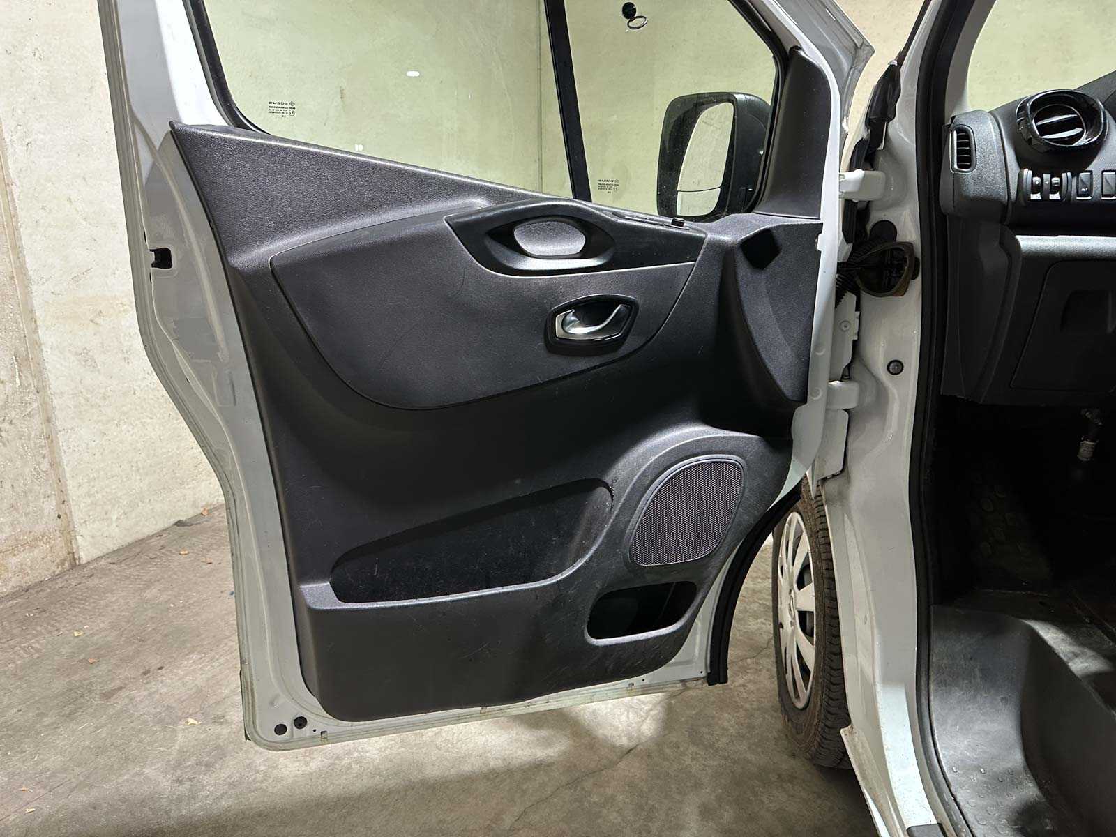 Renault Trafic 2.0 dCi 145 T29 L2H1 Dubbel Cabine 