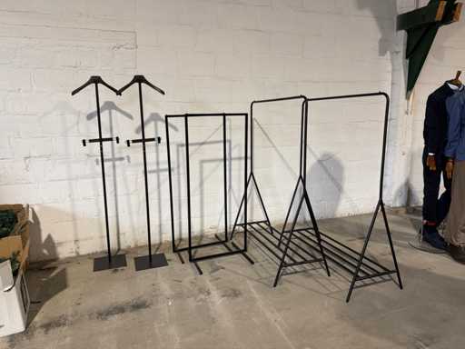 Diverse kledingrekken (6x)