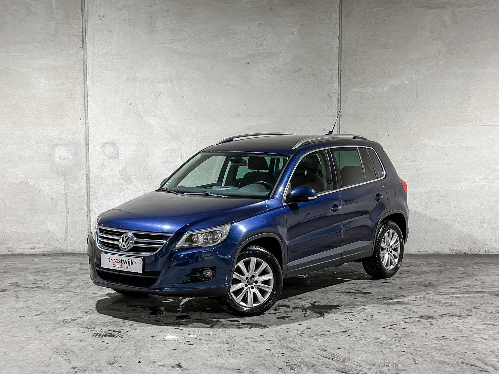 Volkswagen Tiguan 2.0 TDI Sport&&Style 4Motion 140pk 2011 (Origineel-NL), 74-PNH-9