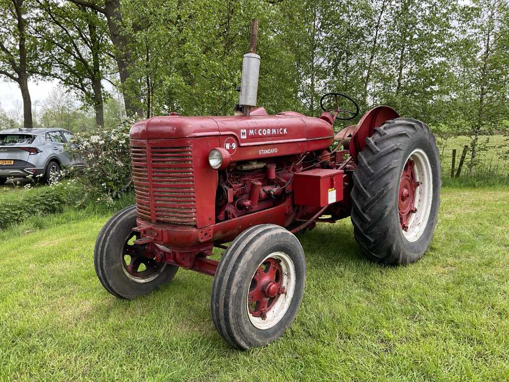 McCormick W9 Tractor oldtimer