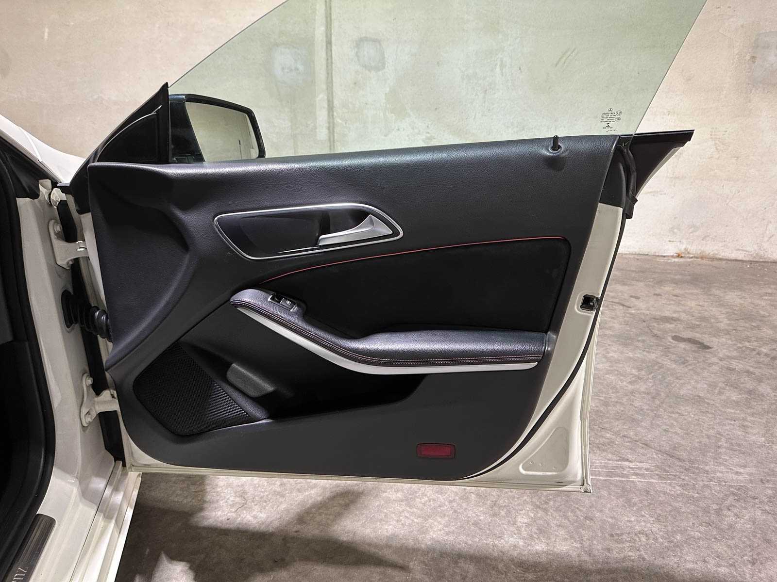 Mercedes-Benz A200 Edition 1 CLA-klasse 156pk 2013, 7-SBB-99