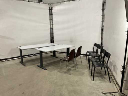 Tables et chaises de bureau