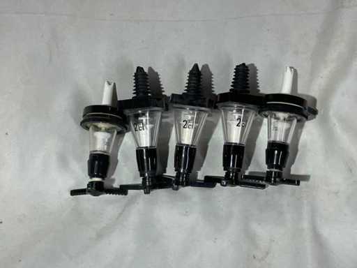 - Versabottiglie con dosatore da 2 cl (5x)