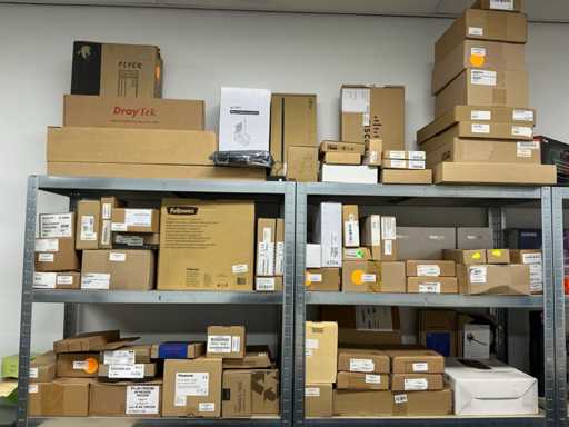 Charge verschiedener IKT-Artikel (75x)