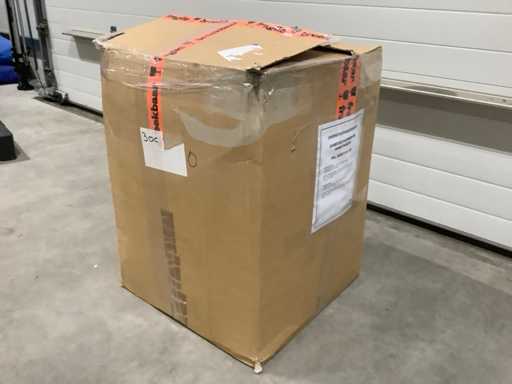 Îmbrăcăminte second-hand - Bărbați și femei - Îmbrăcăminte