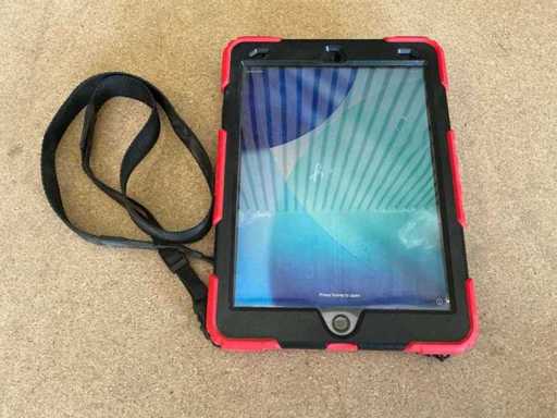 Apple iPad (generația a 8-a, 32GB) Tabletă