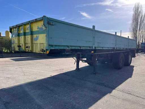 Semi-remorque à quai Lambrecht 1988