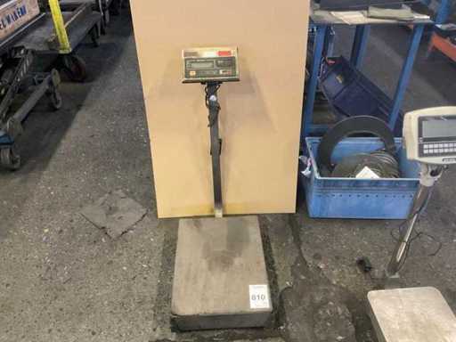 ET À L’ÉCHELLE DE LA PLATEFORME FV-60K