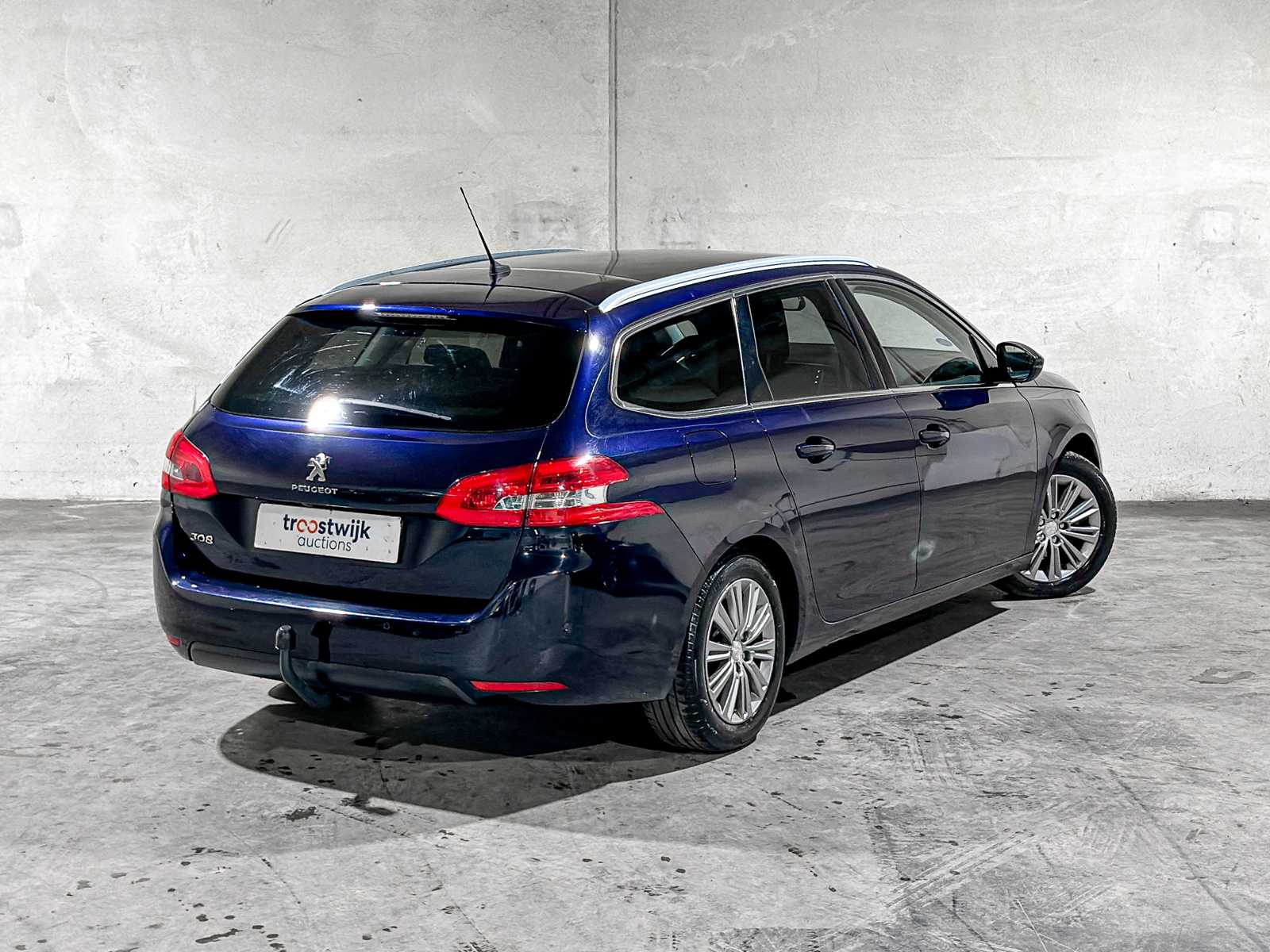 Peugeot 308 SW 1.2 PureTech Blue Lease Premium 131hp 2020, J-238-FL