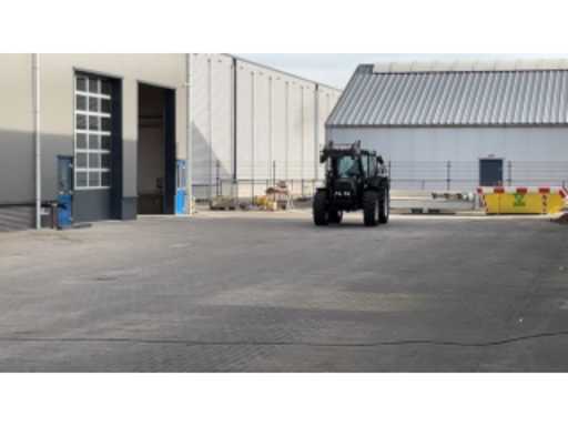 ce0da488-1af3-4d8d-b031-f71d9e98820d.mp4