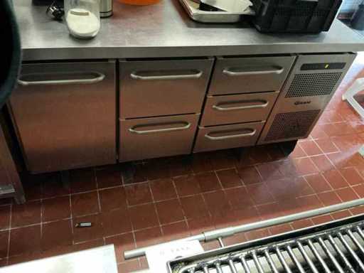 Gram K 1807 CSH A DL/2D/3 Koelwerkbank