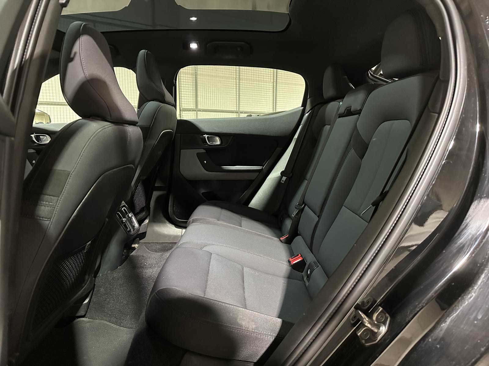 Polestar 2 Long Range Dual Motor Launch Edition 78kWh 408pk 2020 (Origineel-NL + 1e Eigenaar) 78kWh, J-098-VK