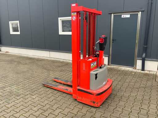 2005 Incab Milano Star 10030 Stacker