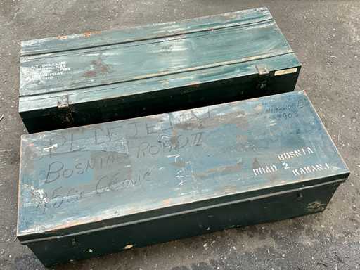 Cutie de transport metalic? (2x)