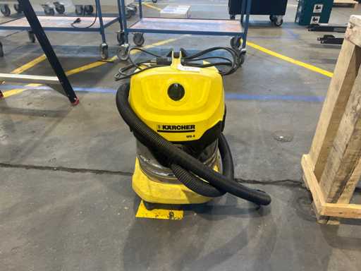 Aspirator Kärcher WD 4 Umed/uscat