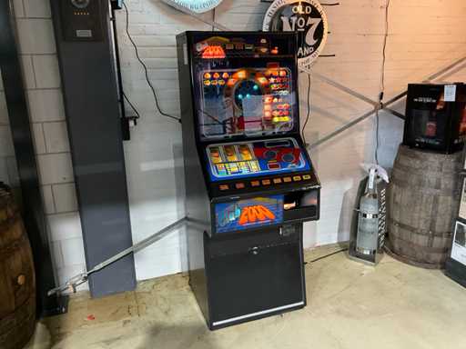 Club 2000 Slot Machine