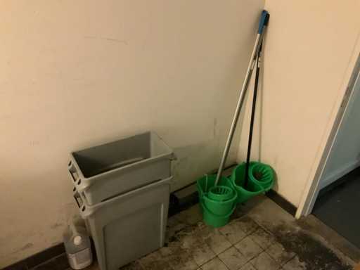 Ró?ne ?rodki czysto?ci